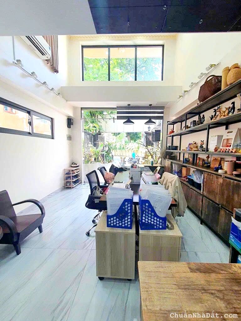 Cho thuê nhà đường Trần Quốc Toản, P Võ Thị Sáu, Q3. Trệt, 1 lửng, 1 lầu, DT 200m2 chỉ 40tr