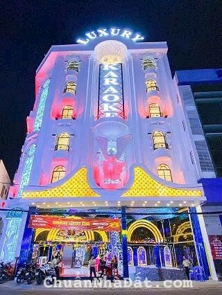 Cho thuê tòa nhà 78 Út Tịch, Phường 4, Quận Tân Bình. Hầm, Trệt, 5 Lầu, Thang Máy, 23Pn chỉ 230tr Cho thuê tòa nhà 78 Út Tịch, Phường 4, Quận Tân Bình. Hầm, Trệt, 5 Lầu, Thang Máy, 23Pn chỉ 230tr