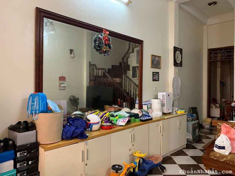 BÁN NHÀ NGUYỄN SƠN-LONG BIÊN 9 TỶ 68m, 3 TẦNG, MT 4,2m, Ô TÔ ĐỖ CỔNG, AN SINH TUYỆT VỜI.