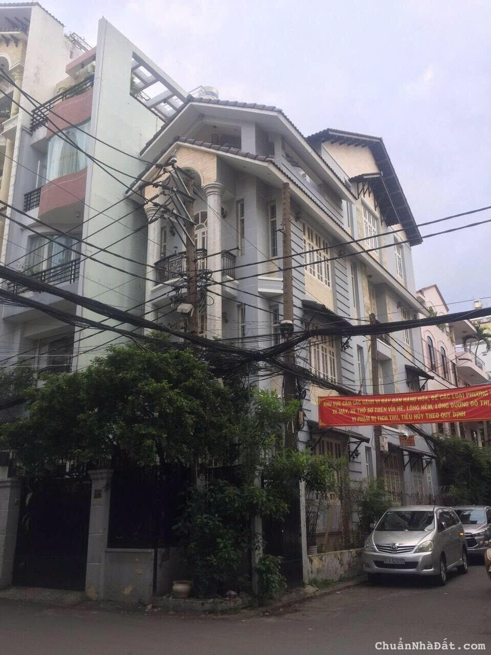 27 Đường 59, P. Thảo Điền, Q. 2, TP. HCM - Diện tích: 404,6m2 (20,84m × 22,16m )