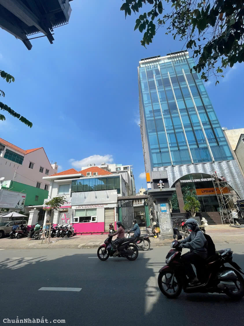 2 MT Nguyễn Đình Chiểu Quận 3, DT: 15,3x21m, 320m2. Kết cấu: 2 lầu. (HĐT 207 triệu) giá: 208 tỷ