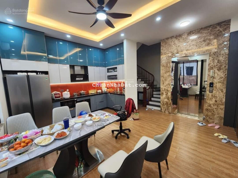 Bán gấp nhà 6 tầng thang máy, xây mới, phố Vĩnh Phúc, Ba Đình, DT 100m2, giá 26 tỷ, ô tô, lô góc