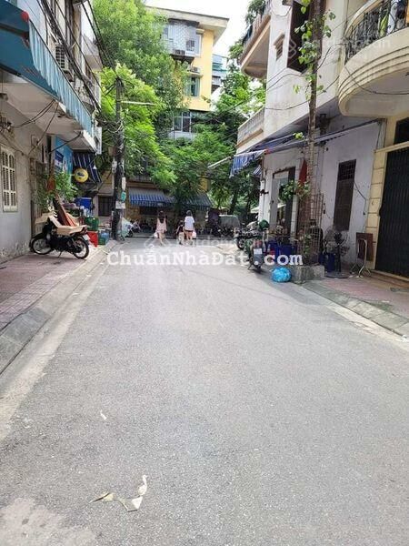 Chính chủ bán nhà khu 7,2ha Vĩnh Phúc - ôtô đỗ cửa - Vỉa hè rộng thoáng - giá: 10,98 tỷ