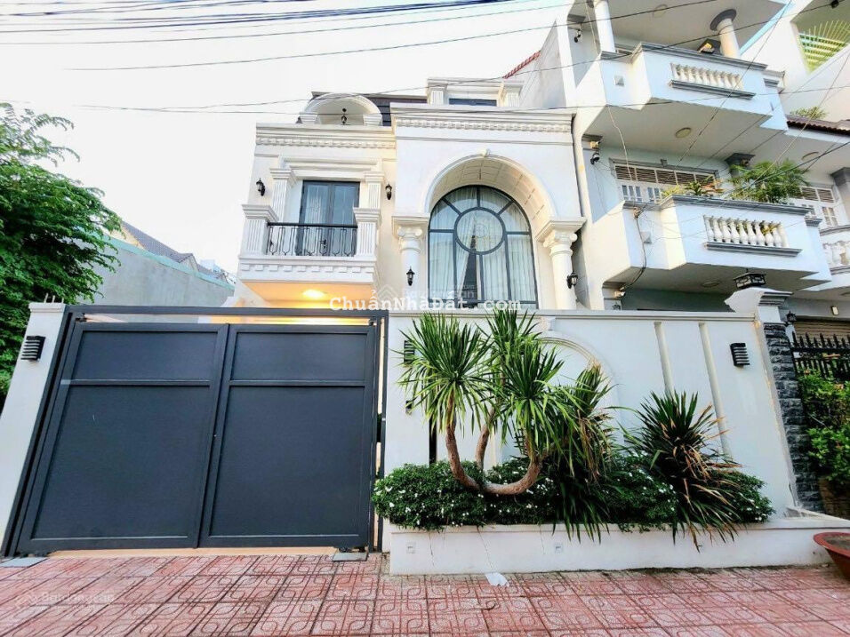 Bán biệt thự D2D giá 14.5 tỷ đường N7, thiết kế châu âu, nhà đầy đủ tiện nghi chỉ vào là ở liền