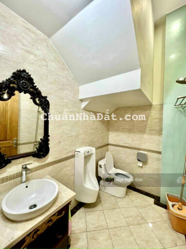 Biệt thự D2D 144m2 Biên Hoà, KDC vip đủ tiện ích, một trệt 2 lầu tặng nội thất sang trọng Biệt thự D2D 144m2 Biên Hoà, KDC vip đủ tiện ích, một trệt 2 lầu tặng nội thất sang trọng