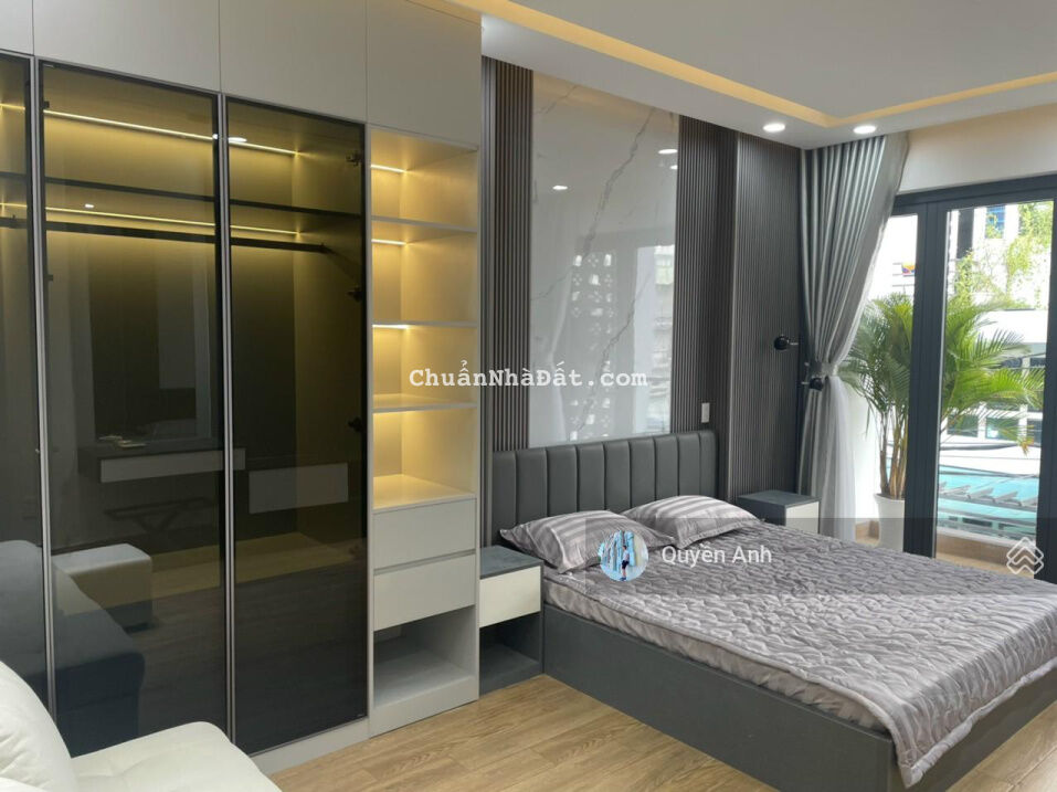 Hạ 3 tỷ, bán biệt thự Bình Thạnh, ngay Hàng Xanh, 3 tấm căn góc, 9x20m, giá 17,5 tỷ còn bớt