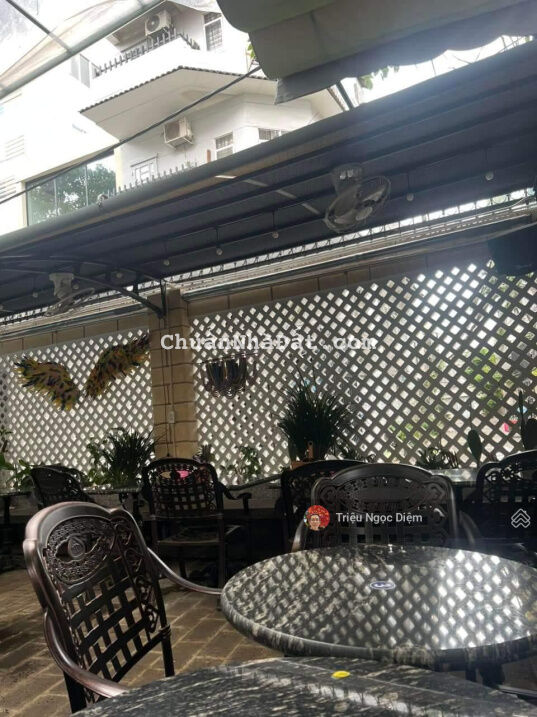 Bán biệt thự sân vườn bao quanh. Không gian sống đẳng cấp thượng lưu. Khu vực VIP phường 17. BT