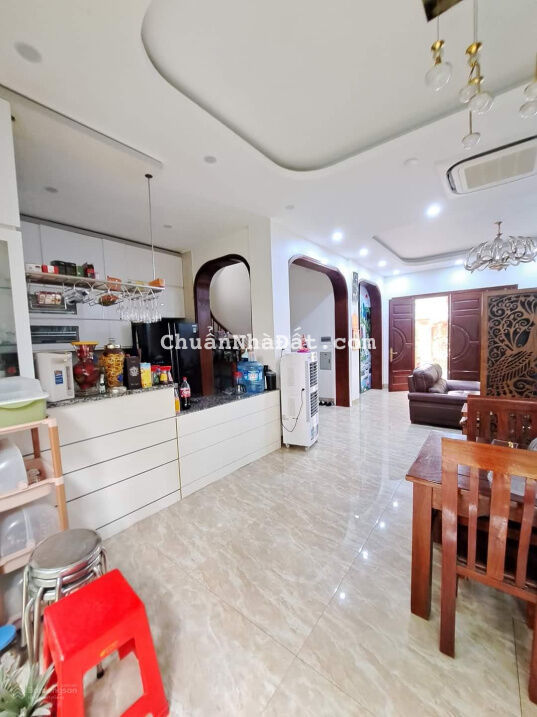 Biệt thự sân vườn siêu vip Cổ Nhuế, 285m2, 39 tỷ