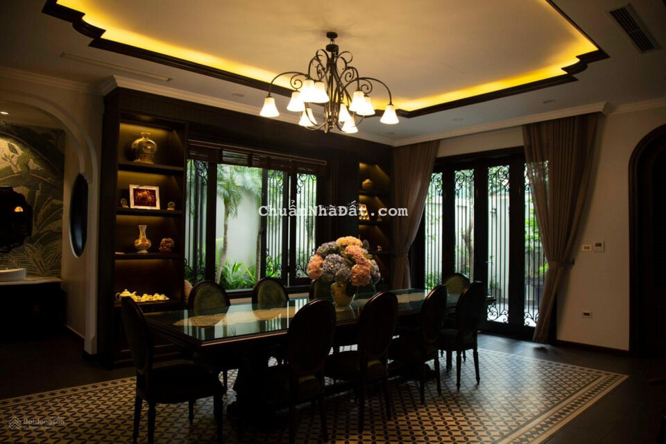 Bán nhà P. Trung Hòa 102m2 x 5 tầng vỉa hè kinh doanh HĐ cho thuê 50tr/tháng