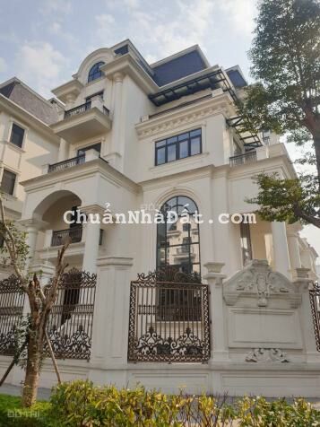 Biệt thự 270m2 lô góc hướng Tây Nam- Đông Nam KĐT Mỹ Đình 2