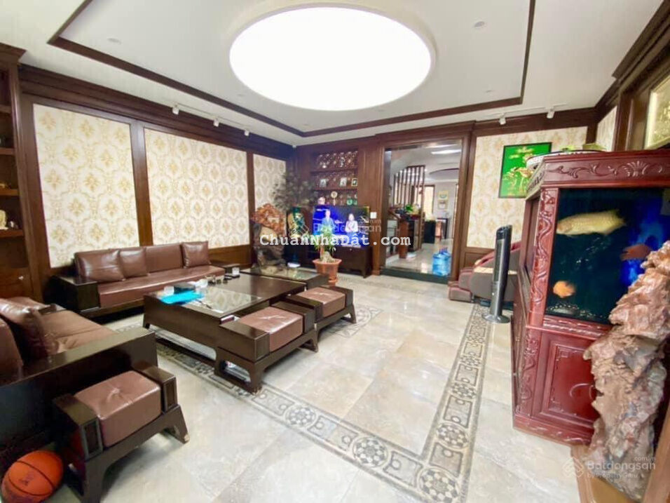 Bán biệt thự phố Giải Phóng, vip, view vườn hoa, ô tô tránh, kinh doanh đỉnh 135m2 MT 6m hơn 20tỷ Bán biệt thự phố Giải Phóng, vip, view vườn hoa, ô tô tránh, kinh doanh đỉnh 135m2 MT 6m hơn 20tỷ