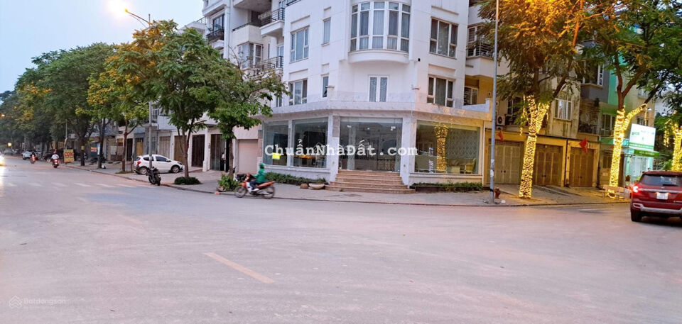 Bán nhà Văn Phú 120m2. Lô góc 3 mặt thoáng kinh doanh đỉnh 12 tỷ 9
