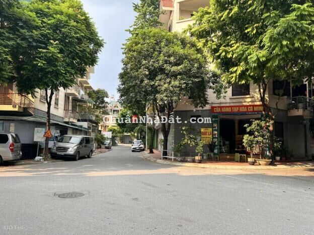 Phân Lô Ô tô Tránh vỉa hè KĐT Xa La Hà Đông 64m2 Mặt tiền rộng Ở Kinh doanh 6.5 Tỷ Phân Lô Ô tô Tránh vỉa hè KĐT Xa La Hà Đông 64m2 Mặt tiền rộng Ở Kinh doanh 6.5 Tỷ