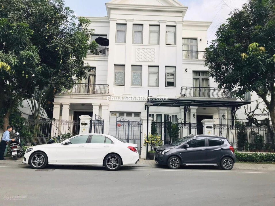 Bán biệt thự song lập Vinhomes Riverside 180m2 - đẳng cấp thượng lưu - giá tốt nhất VinHomes