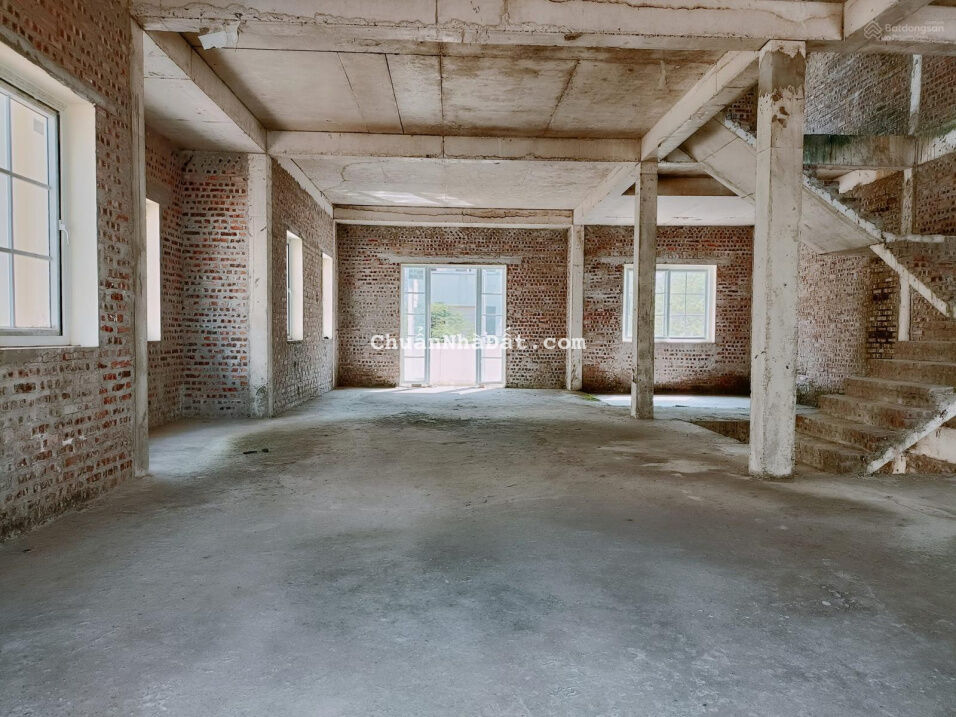 Bán tháo biệt thự KĐT Sài Đồng 240m2 - Đường ô tô tránh, vỉa hè - nhỉnh 20 tỷ - Không có căn thứ 2