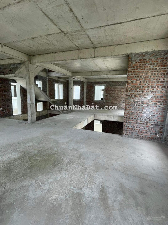 Bán tháo biệt thự KĐT Sài Đồng 240m2 - Đường ô tô tránh, vỉa hè - nhỉnh 20 tỷ - Không có căn thứ 2