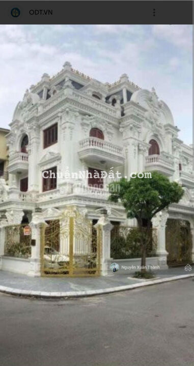 Giảm sốc 5 tỷ bán gấp biệt thự vip KĐT Việt Hưng, lô góc, thang máy xịn xò, DT 245m2, nhỉnh 42 tỷ