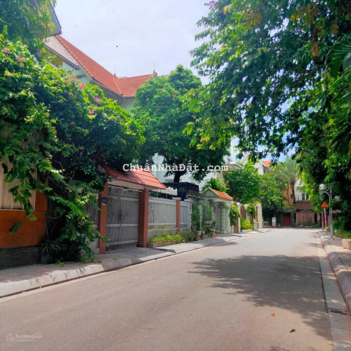 Chính chủ cần bán gấp biệt thự Phố Lưu Hữu Phước 150m2 x 2 thoáng KDT Mỹ Đình vỉa hè rộng giá 19 tỷ Chính chủ cần bán gấp biệt thự Phố Lưu Hữu Phước 150m2 x 2 thoáng KDT Mỹ Đình vỉa hè rộng giá 19 tỷ