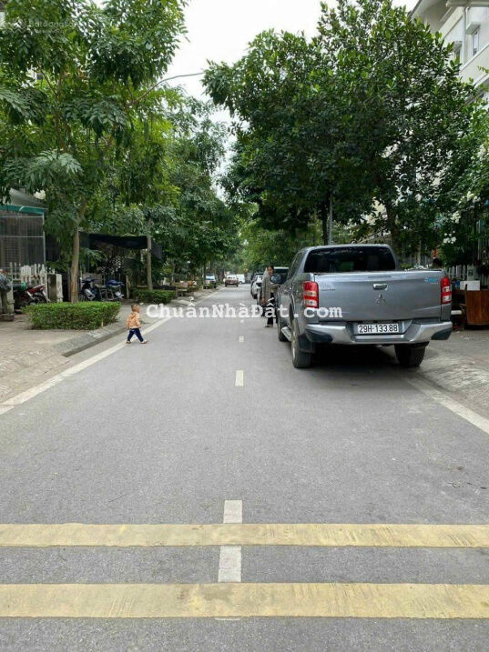 Bán gấp Lk Viglacera Xuân Phương, 75m2, vỉa hè, ô tô tránh, giá: 8.7 tỷ, lh: 0978685116 Bán gấp Lk Viglacera Xuân Phương, 75m2, vỉa hè, ô tô tránh, giá: 8.7 tỷ, lh: 0978685116