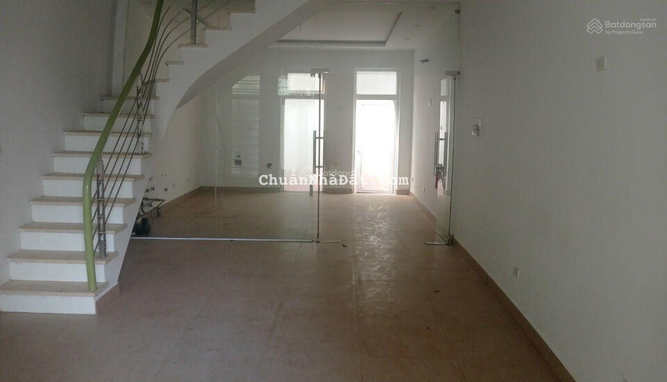 Bán gấp Lk Viglacera Xuân Phương, 75m2, vỉa hè, ô tô tránh, giá: 8.7 tỷ, lh: 0978685116 Bán gấp Lk Viglacera Xuân Phương, 75m2, vỉa hè, ô tô tránh, giá: 8.7 tỷ, lh: 0978685116