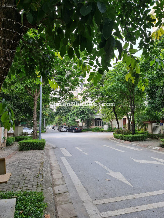 Bán biệt thự Kđt Viglacera Xuân Phương, 75m2,4T, 4pn, phân lô, vỉa hè, gara, giá chào 9.2 tỷ Bán biệt thự Kđt Viglacera Xuân Phương, 75m2,4T, 4pn, phân lô, vỉa hè, gara, giá chào 9.2 tỷ