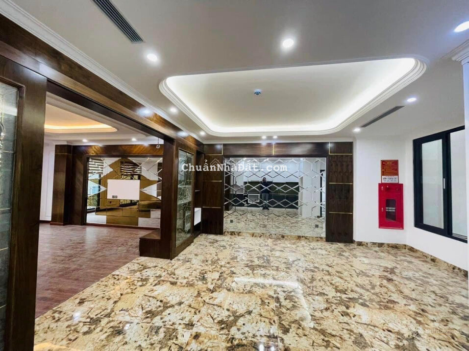 Bán biệt thự Mễ Trì Hạ 92m2 9 tầng thang máy ô tô dừng đỗ kinh doanh đỉnh - đẳng cấp giá 32 tỷ