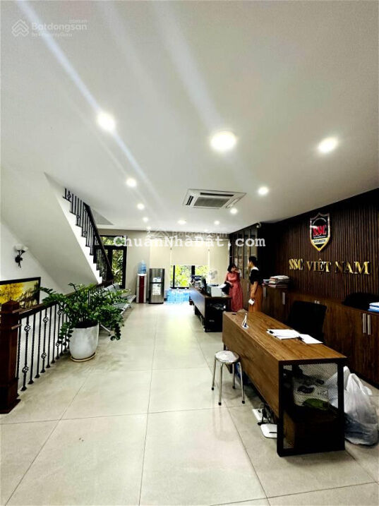 Biệt thự phố Hàm Nghi Nam Từ Liêm Phân lô ô tô đỗ cửa bảo vệ ngày đêm 93m2 5 tầng mt 6 m giá 27 tỷ