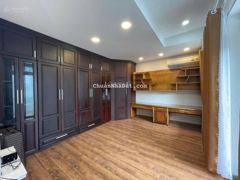 Biệt thự sân vườn khu đô thị Vĩnh Điềm Trung giáp công viên thoáng mát cần bán Biệt thự sân vườn khu đô thị Vĩnh Điềm Trung giáp công viên thoáng mát cần bán