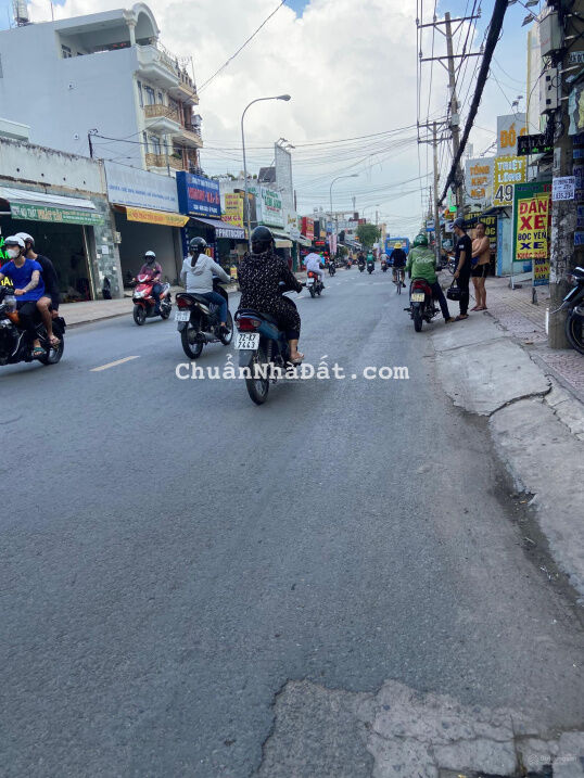 Bán biệt thự MT Nguyễn Ảnh Thủ ,Hiệp Thành, Q12 (10x30) m trệt 2 lầu giá 33 tỷ