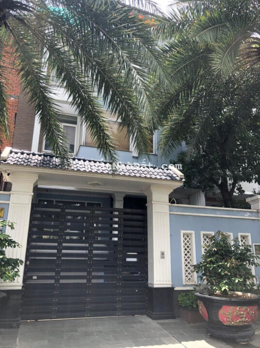 Biệt thự ngay cạnh UBND TP Thủ Đức 152m2 - 30 tỷ