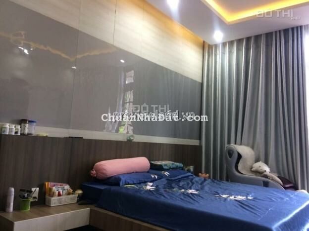 Bán biệt thự Trần Não Quận 2, góc 2 mặt tiền, 9x21m đất, 3 tầng, 4PN