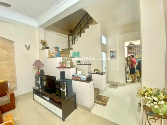 Chính chủ cần bán gấp Biệt thự KDC Tân Quy Đông Q7, DT 6x18m, XD trệt 3 lầu, SHR, giá 14,5 tỷ TL Chính chủ cần bán gấp Biệt thự KDC Tân Quy Đông Q7, DT 6x18m, XD trệt 3 lầu, SHR, giá 14,5 tỷ TL