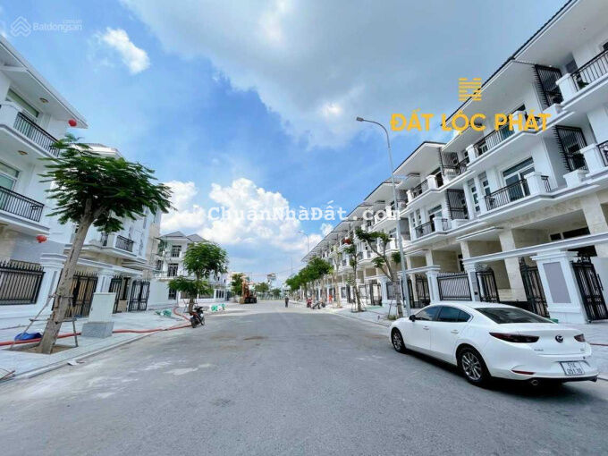 Rổ hàng chính chủ BT Green Star Q7 giá rẻ, LK Phú Mỹ Hưng, DT 7x18m, 7,5x17m, 10x20m, giá 17 tỷ/căn