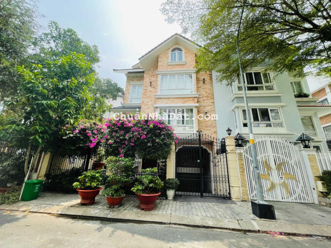 Chuyên trách nhà phố - biệt thự KDC Phú Mỹ VPH Q7, DT 6x21m, 6x22m, 10,5x21m, SHR, 18.9 tỷ. LK PMH