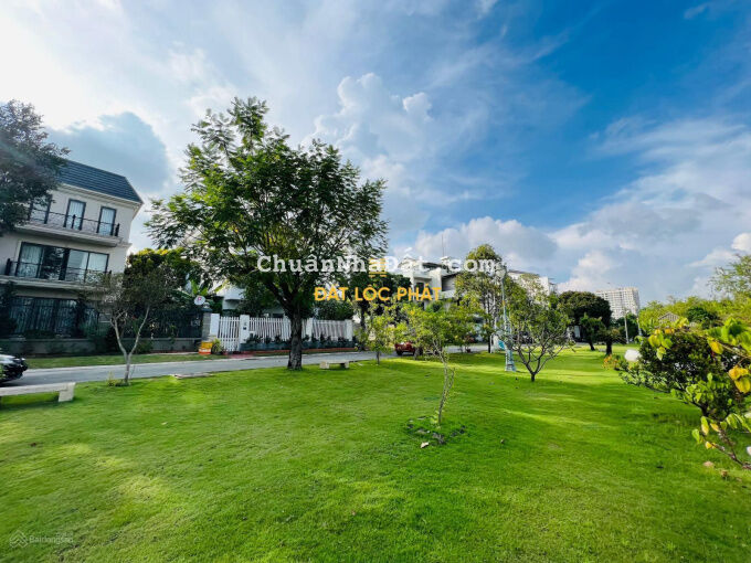 Biệt thự đơn lập view sông Nam Phú Villas Trần Trọng Cung Q7, DT 16mx24m (384m2), SHR, giá 63.5 tỷ