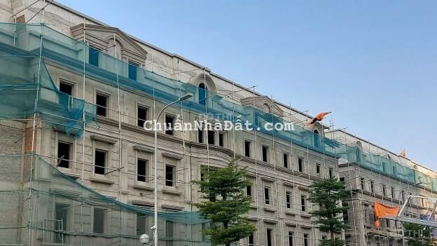 Bán Shophouse đường 11.5m, nhìn sang biệt thự KĐT Hạ Đình