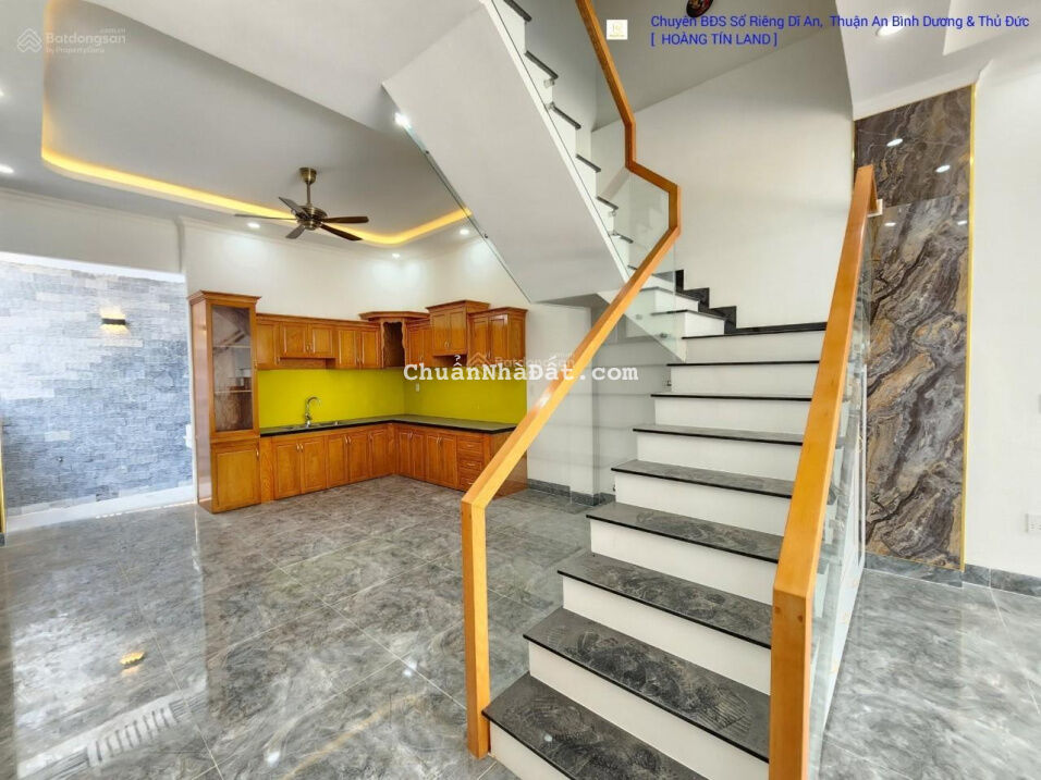 Nhà Thuận An 1 trệt 2 lầu KDC Phú Hồng Khang kế bên chợ đêm Hoà Lân và KCN Vsip 1 Nhà Thuận An 1 trệt 2 lầu KDC Phú Hồng Khang kế bên chợ đêm Hoà Lân và KCN Vsip 1