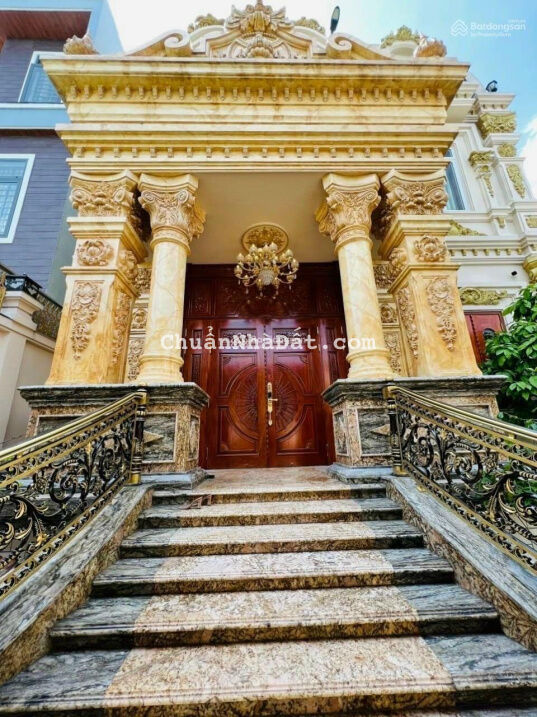 Bán biệt thự dát vàng tại trung tâm TP Thủ Dầu Một giá thương lượng mạnh Bán biệt thự dát vàng tại trung tâm TP Thủ Dầu Một giá thương lượng mạnh