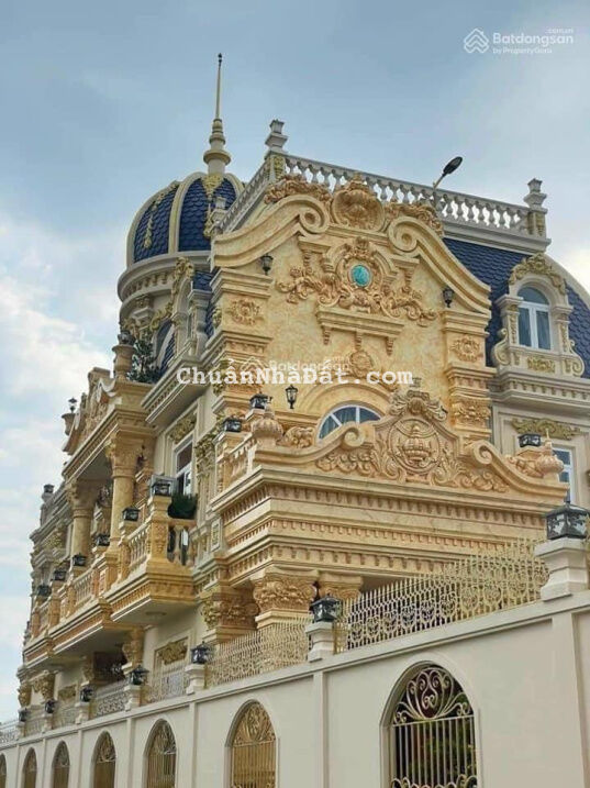 Bán biệt thự dát vàng tại trung tâm TP Thủ Dầu Một giá thương lượng mạnh Bán biệt thự dát vàng tại trung tâm TP Thủ Dầu Một giá thương lượng mạnh