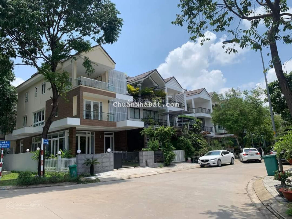 Chuyển nhượng biệt thự dự án Jamona Home Resort view sông - 146m ngang 6.6m x 22m - có thang máy