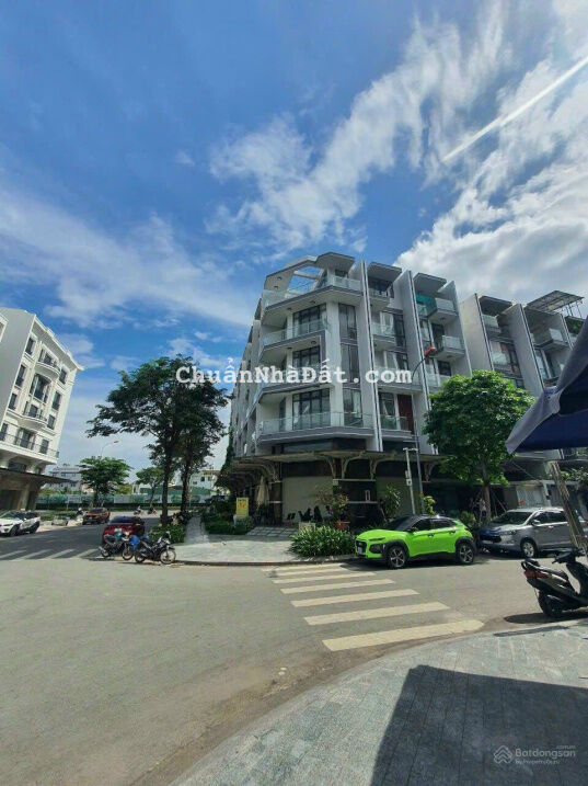 Ngộp giảm 5.5 tỷ bán gấp căn góc 1T 4L 8x19m mặt tiền đường số KĐT Vạn Phúc, Hiệp Bình Phước Ngộp giảm 5.5 tỷ bán gấp căn góc 1T 4L 8x19m mặt tiền đường số KĐT Vạn Phúc, Hiệp Bình Phước