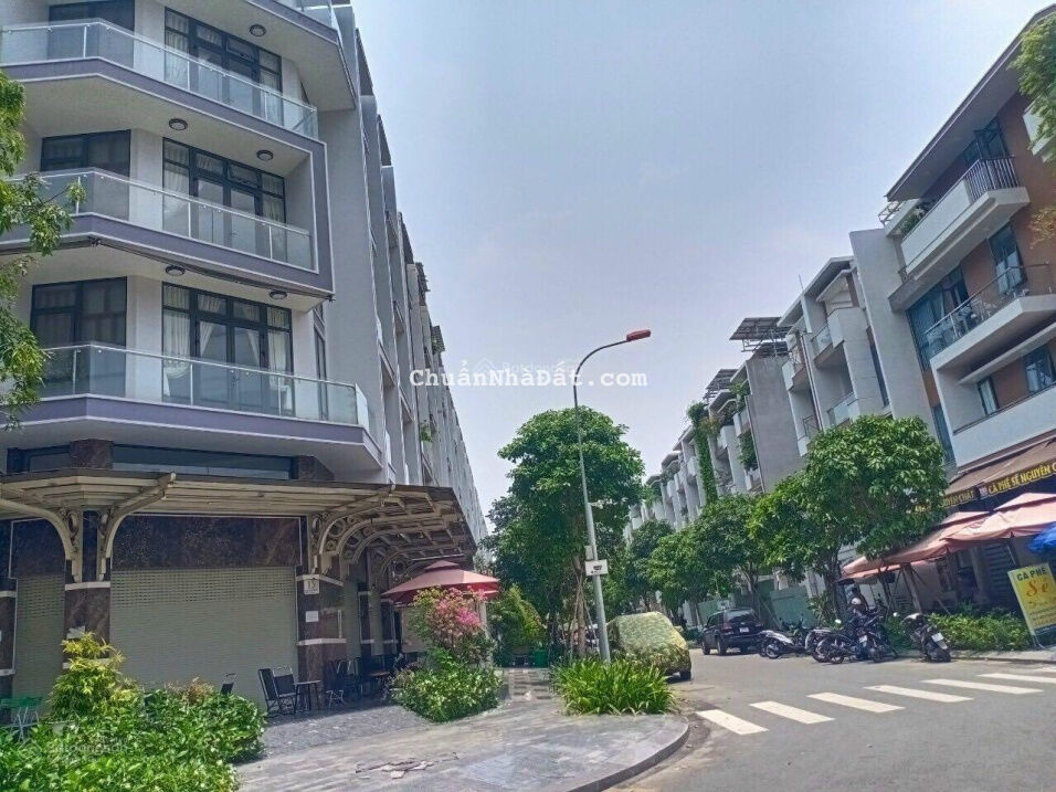 Ngộp giảm 5.5 tỷ bán gấp căn góc 1T 4L 8x19m mặt tiền đường số KĐT Vạn Phúc, Hiệp Bình Phước Ngộp giảm 5.5 tỷ bán gấp căn góc 1T 4L 8x19m mặt tiền đường số KĐT Vạn Phúc, Hiệp Bình Phước