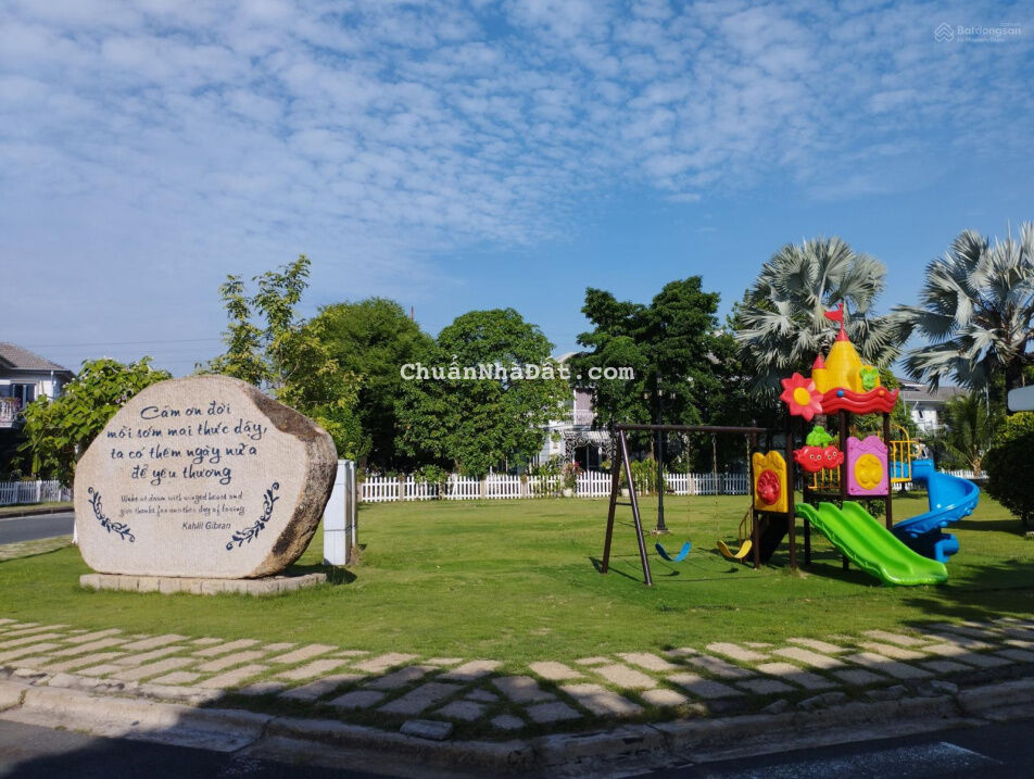 Chuyển nhượng biệt thự vườn dự án Thu Duc Garden Homes - 464m2 view sông Sài Gòn - sát bên Vạn Phúc