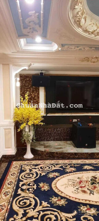 Bán biệt thự CM Tháng 8, 260m2, 5 tầng, 9.6 x 27m, P5, quận Tân Bình, giá 60.x tỷ