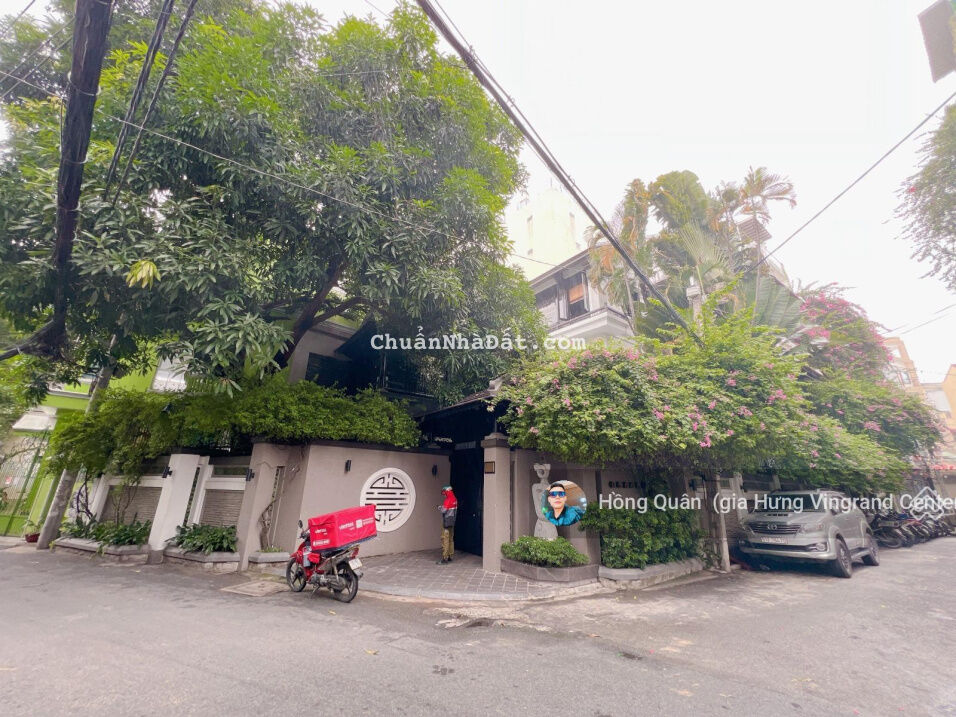 Bán villa biệt thự góc 2 mặt tiền ngay sân bay Tân Sơn Nhất, 13 x 30m, đẹp lung linh giá 60 tỷ