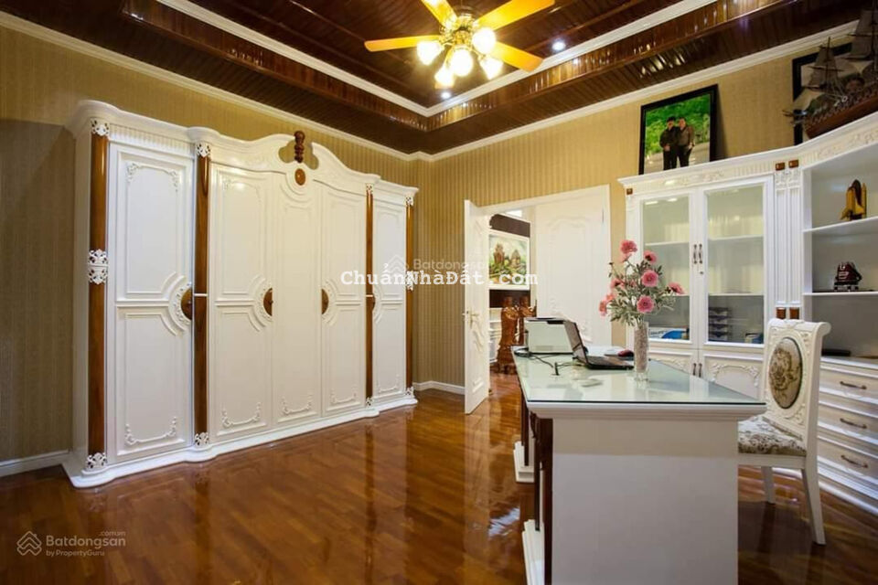 Siêu phẩm biệt thự vip nhất Tân Phú, 5 tầng, 8x 52m, Thoại Ngọc Hầu, Hiệp Tân, giá 55 tỷ (TL) Siêu phẩm biệt thự vip nhất Tân Phú, 5 tầng, 8x 52m, Thoại Ngọc Hầu, Hiệp Tân, giá 55 tỷ (TL)