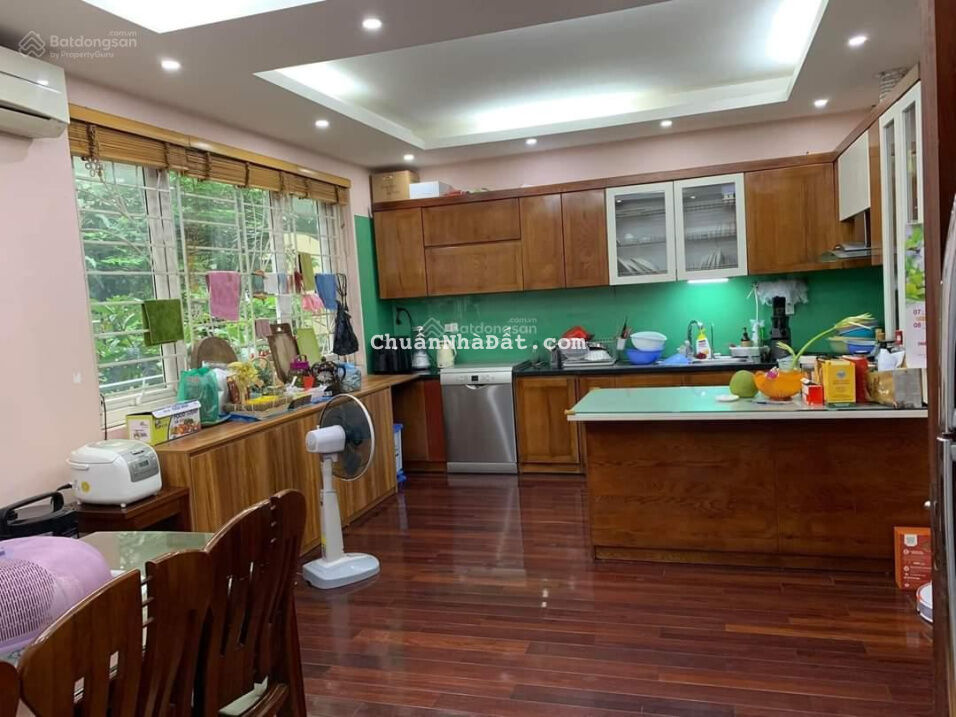 Hiếm có! Biệt thự Packexim, Phú Thượng, Vườn Đào, Xuân La, Tây Hồ 165m2, 5 tầng, mt 9m, giá 30 tỷ Hiếm có! Biệt thự Packexim, Phú Thượng, Vườn Đào, Xuân La, Tây Hồ 165m2, 5 tầng, mt 9m, giá 30 tỷ