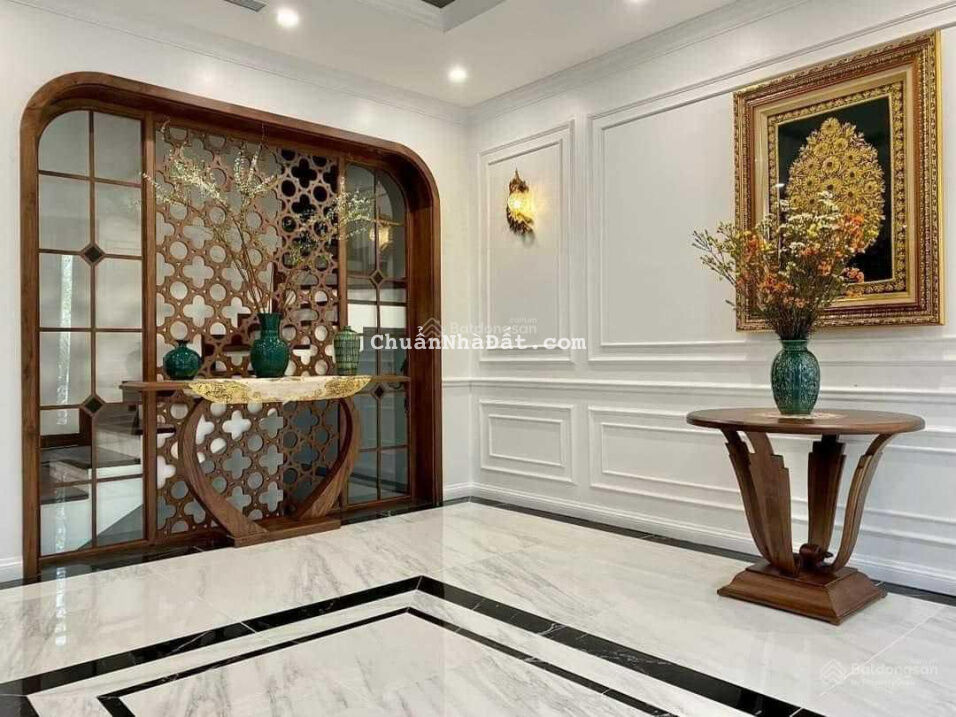 KDT Ciputra biệt thự cao cấp - 180m2 x 5 tầng - MT 9m - thang máy - hầm riêng