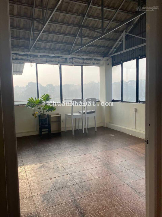 Bán villa sân vườn 248m2 - 16 tỷ gần bến xe Thành Bưởi - Lữ Gia, P. 9, Đà Lạt