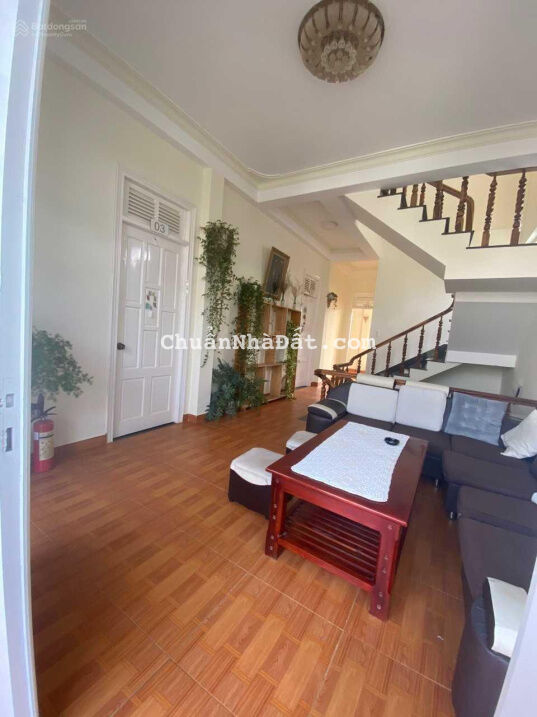 Bán villa sân vườn 248m2 - 16 tỷ gần bến xe Thành Bưởi - Lữ Gia, P. 9, Đà Lạt